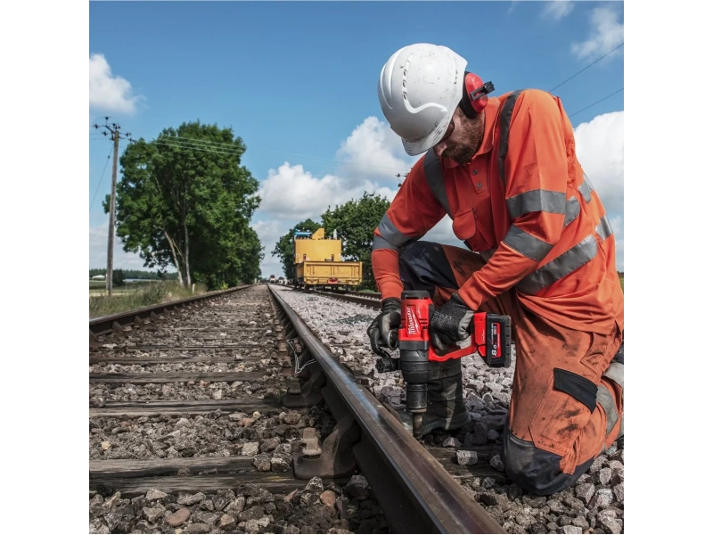 აკ. ქანჩის გას. M18ONEFHIWF1  1'' 2033ნმ